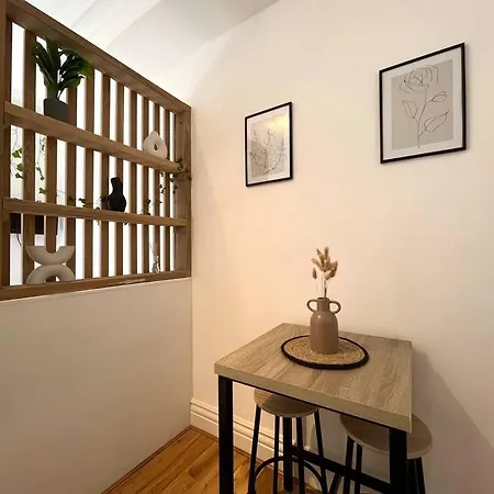 Flat 12, 10 St John'S Road-2