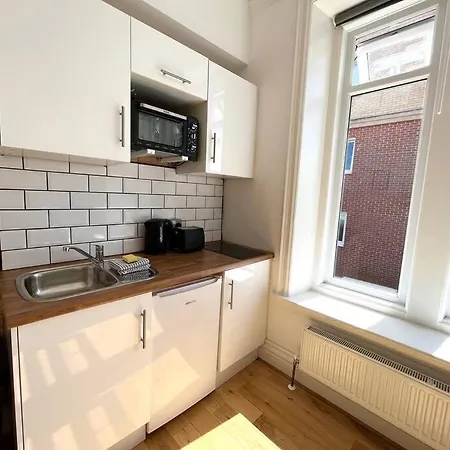 Flat 12, 10 St John'S Road-3